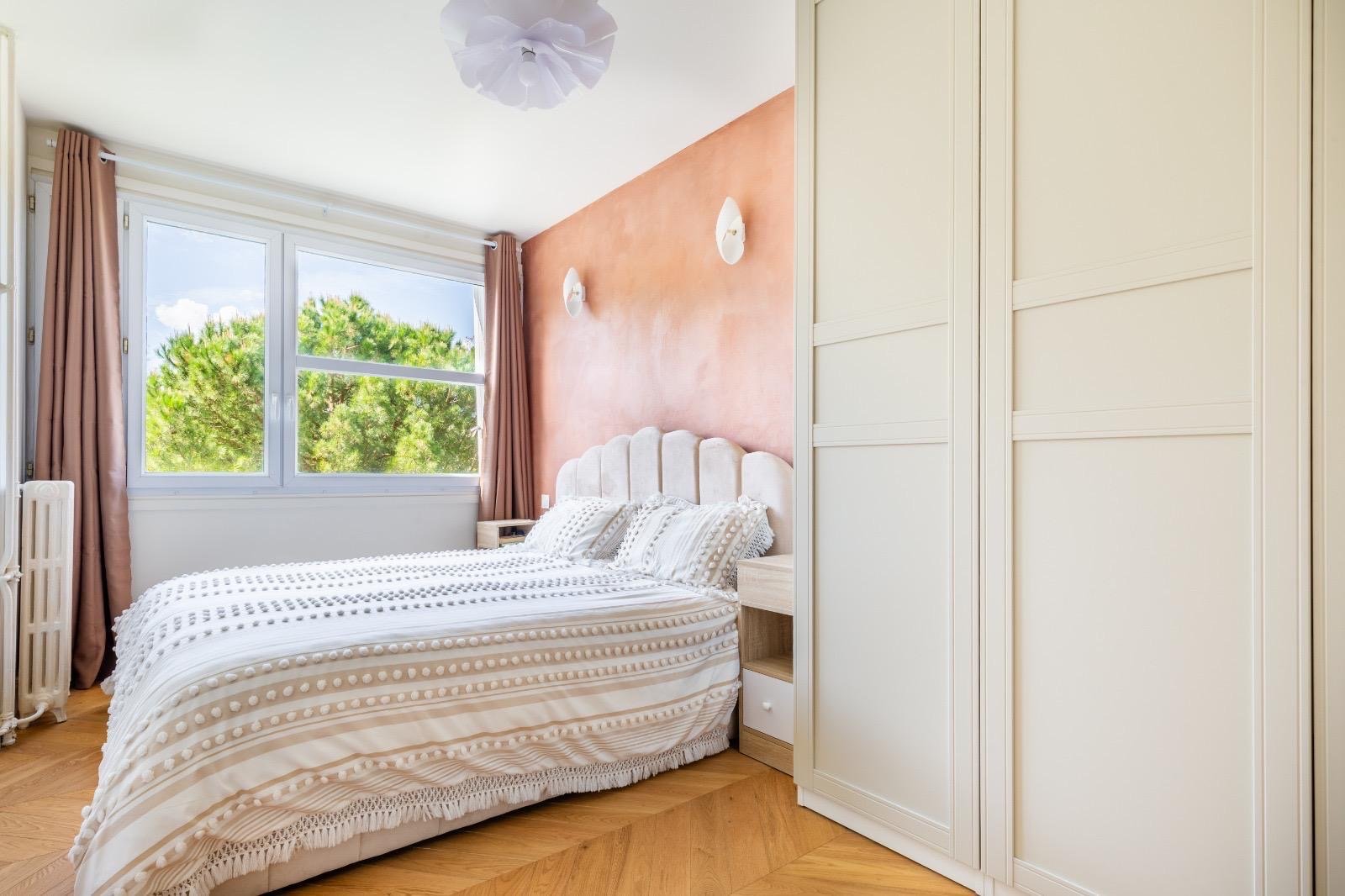 Chambre terracotta · réalisation ART TEC RÉNOVATION