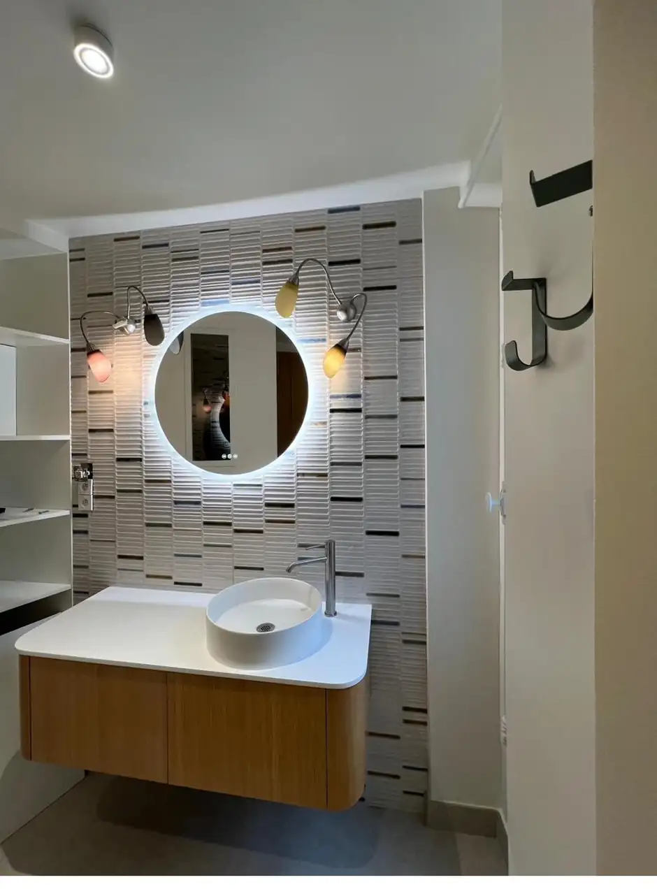VERSAILLES — réalisation ART TEC